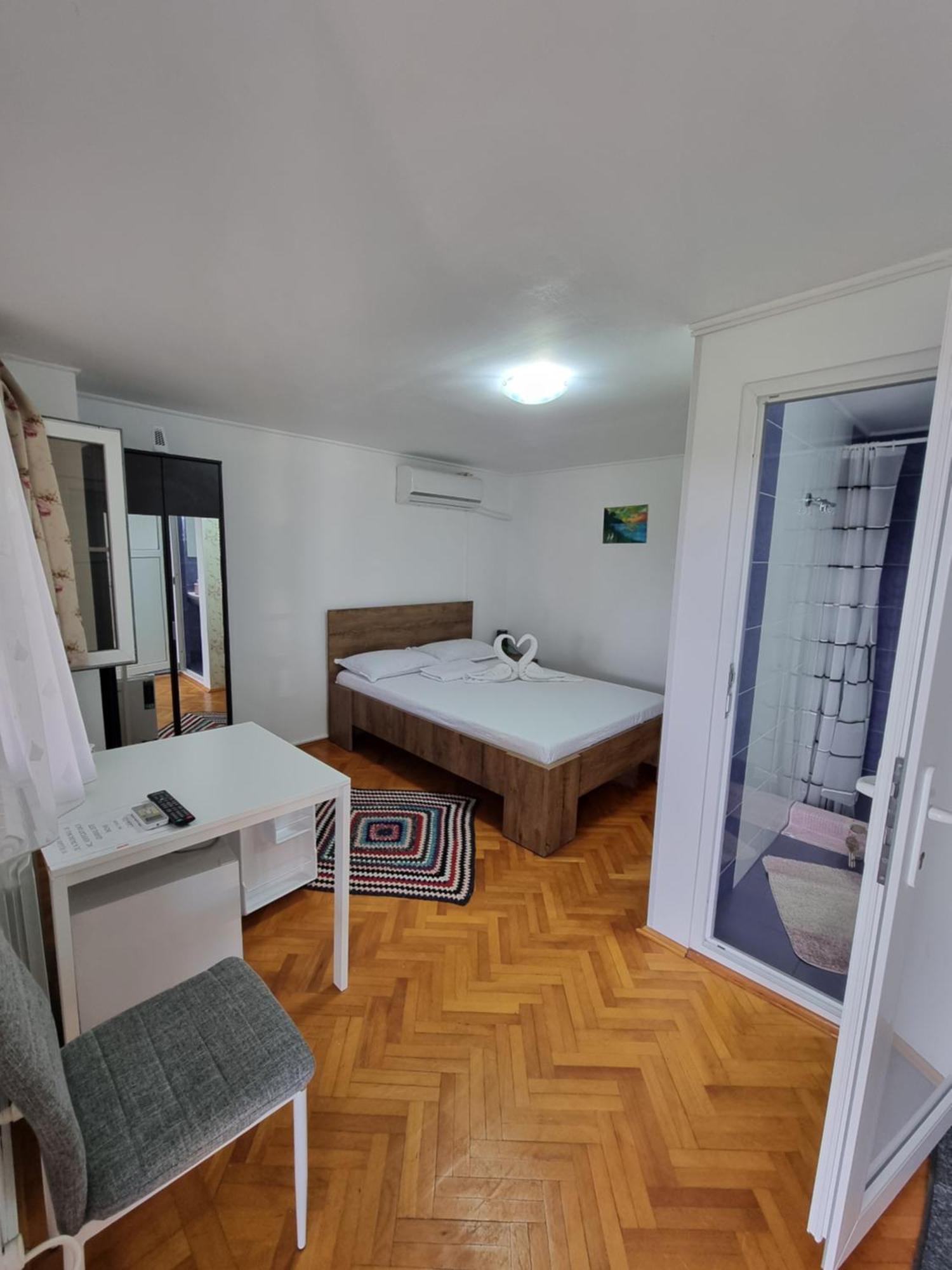 Casa Cu Trandafiri 무리기올 외부 사진